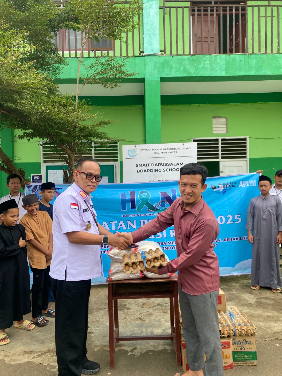 BNNK Musi Rawas berbagi di Pesantren Ma'had Darussalam, pada kegiatan Pra HANI Tahun 2025 BNNK Musi Rawas berbagi di Pesantren Ma’had Darussalam, pada kegiatan Pra HANI Tahun 2025